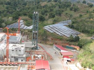 La centrale de Longoni et les installations photovoltaïques