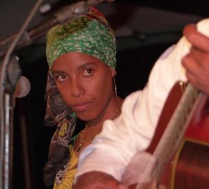 Mahla, la jeune voix des Comores... boulversante