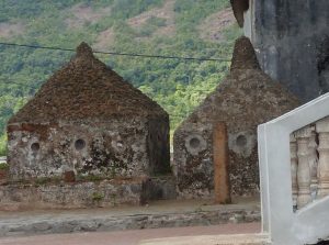 Les mausolées de Tsingoni pourraient abriter des sépultures royales
