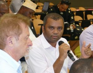 "Qu'est-ce-que les Mahorais veulent faire de Mayotte?!", interpelle Kadafi Attoumani