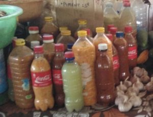 500kg de produits conditionnés dans des bouteilles plastiques retirés de la vente (Photo: CCFR)