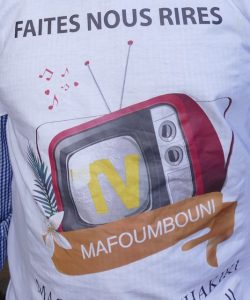 Les tee-shirts "Faites-nous rires" de TV Mafoumbouni