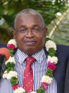 "Ce ne sont pas des écoles primaires mais des garderies à Mayotte", critique Mansour Kamardine