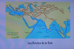 Les routes de la soie, terrestres et maritimes