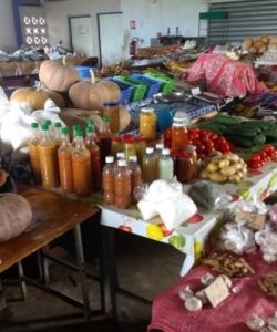 Vers la "normalisation" du marché de Labattoir (Photos: DIECCTE Mayotte)