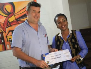 1500€ de dons à l'association Nariké M'Sada contre le VIH