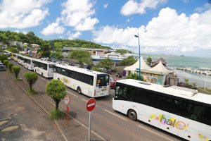 Des dizaines de bus ont paralysé quelques heures le centre ville.