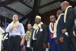 La Marseillaise entonnée par Emmanuel Macron à Mayotte