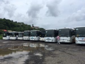 Rassemblement Bus terre plein Mtsapéré